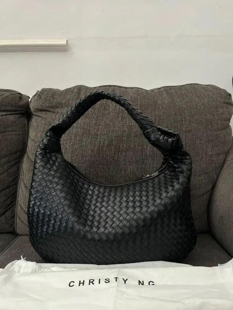 Tas christy ng Lucia woven bag