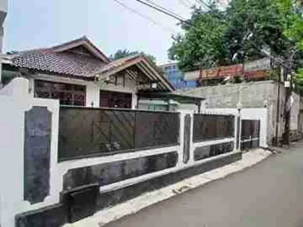 Rumah Jl Benda dekat Kemang