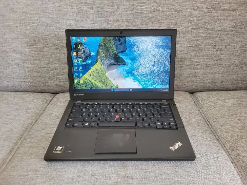 DIJUAL Lenovo Thinkpad X240 | Intel Core i5 - 4300U | RAM DDR3L 4GB