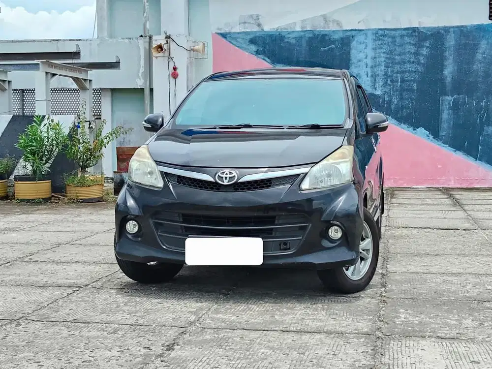 DP 15JT TOYOTA AVANZA VELOZ 1.5 AT MATIC AUTOMATIC 2013 HITAM