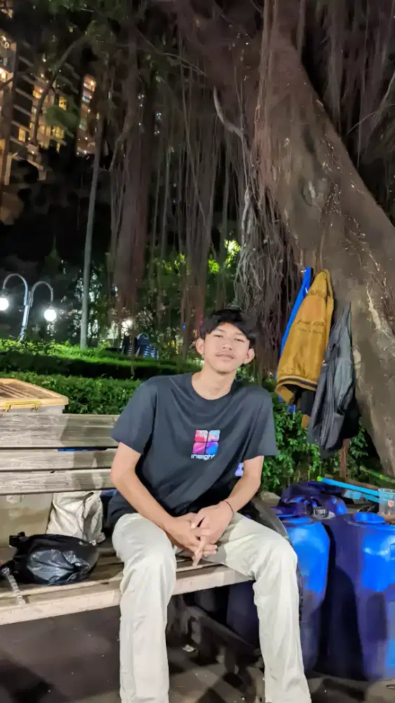 Sedang mencari lowongan pekerjaan