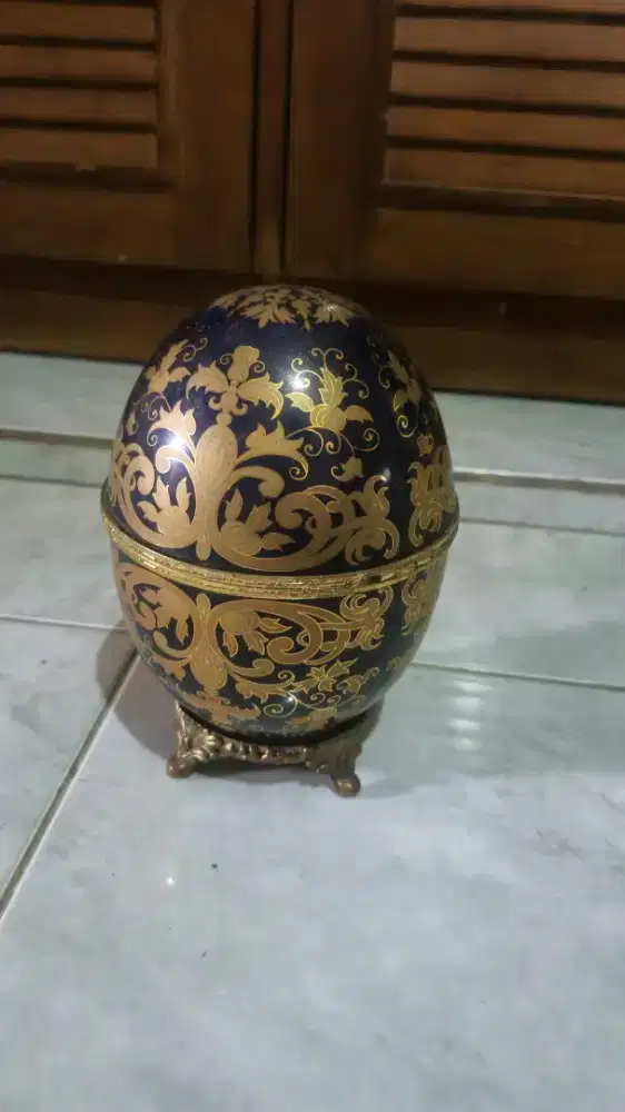 Telur hiasan pajangan rumah 24K GOLD