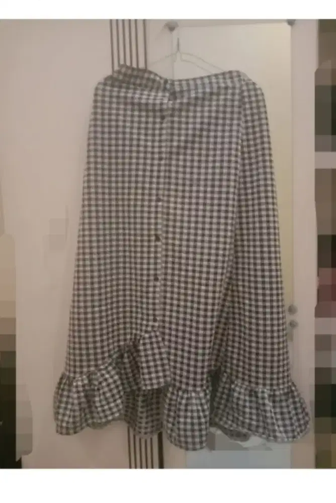 Rok panjang elegan