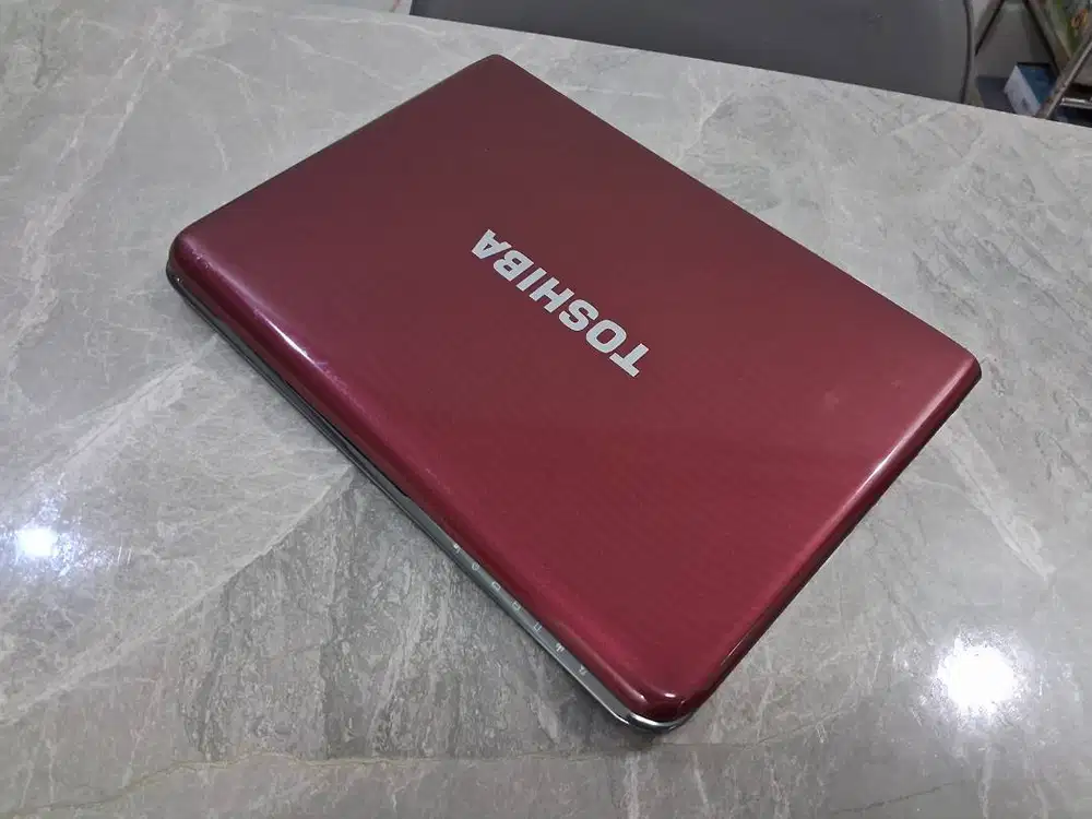 Laptop Core i3 6GB 500GB Win ORI Batre BARU PORTEGE Mewah LikeNew GRSI