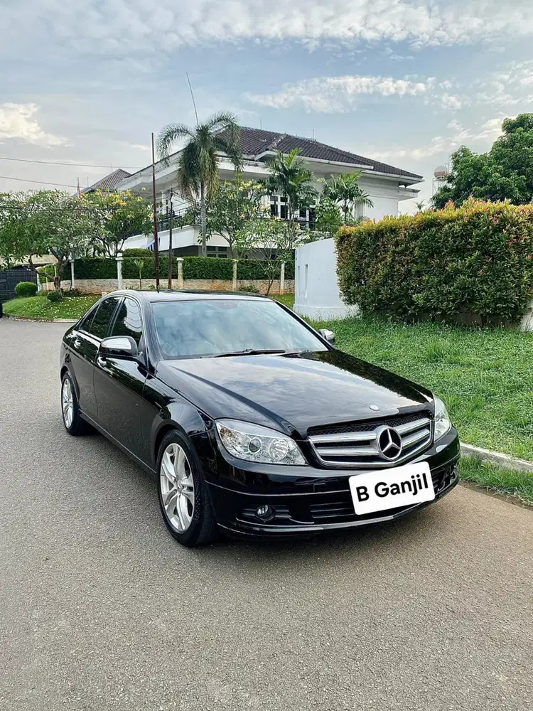 Mercedes-Benz C200 Kompressor 2010 Bensin