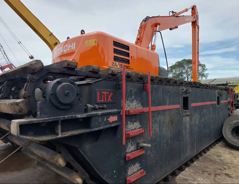 Dijual Excavator Hitachi Long Arm ZX210LC Tahun 2018