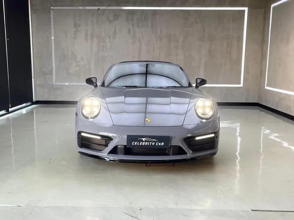 PORSCHE 911 TARGA 4 GTS 2023 GREY METALLIC