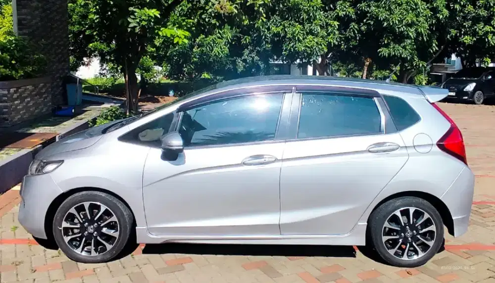 Jual Honda Jazz RS CVT 2016