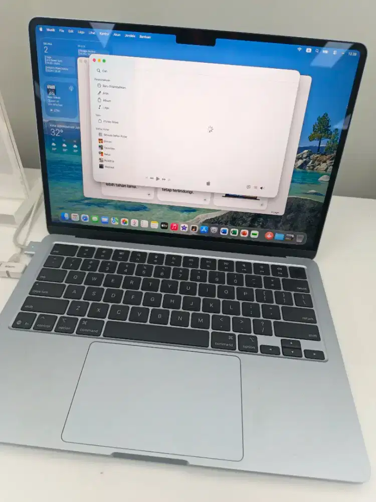 Macbook Air 13 Inch bisa di Cicil