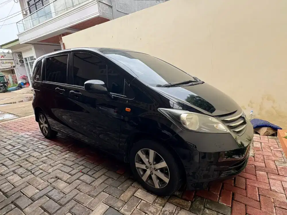 Honda Freed Psd
