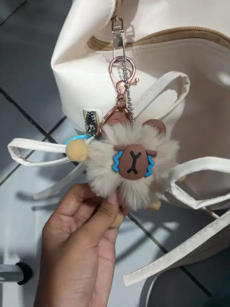 GANTUNGAN LUCU GEMES