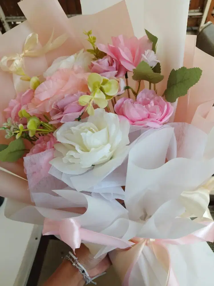 BUCKET BUNGA - HSC 2025