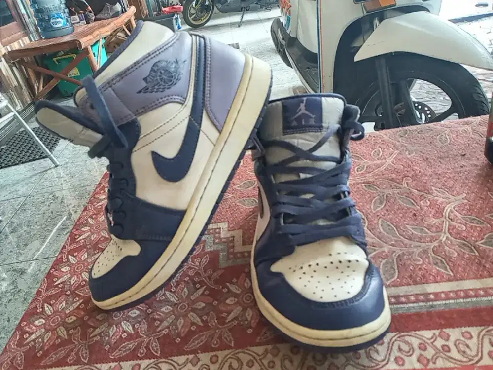 Sepatu Sneaker Air Jordan Aj 1 Retro