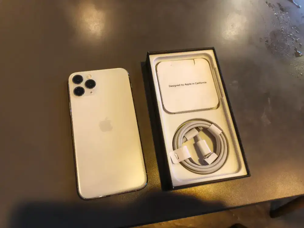 Iphone 11 pro 256gb dan terjadi pemakai