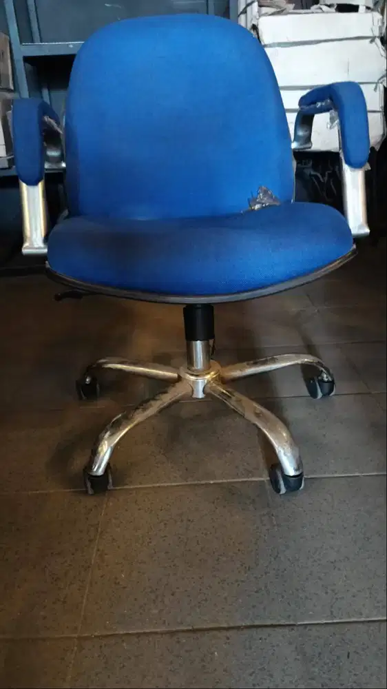 DIJUAL KURSI KANTOR RODA MURAH