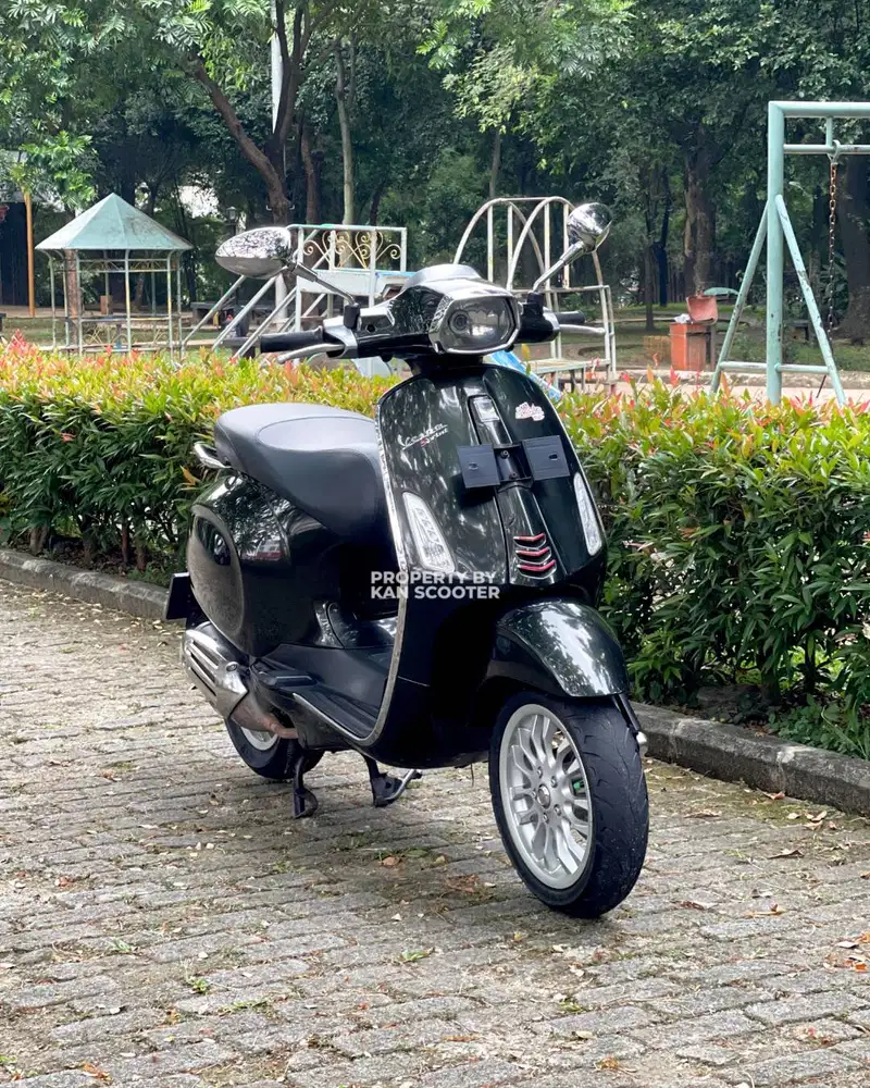 JUAL MURAH VESPA SPRINT 150 iGET 2016 MULUS