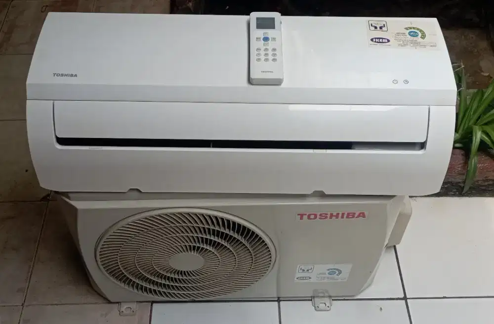 Ac toshiba 1/2 pk / garansi