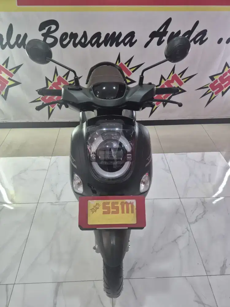 New scoopy Prestige keyless