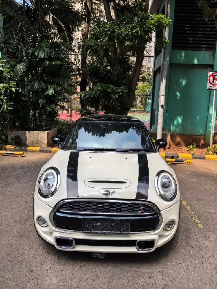 Mini Cooper type s tahun 2014