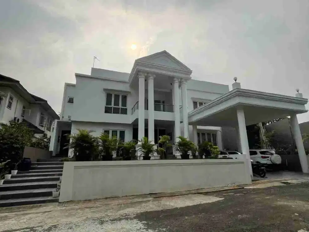 di jual rumah mewah di legenda wisata cibubur