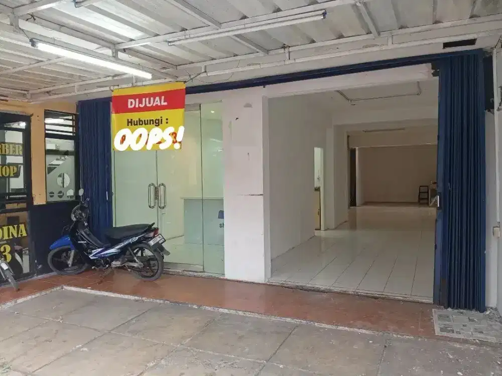 DIJUAL Ruko MURAH Strategis di MAINROAD ANTAPANI Lokasi dkt Sarana Olahraga lapang Gasmin Kuningan Bandung