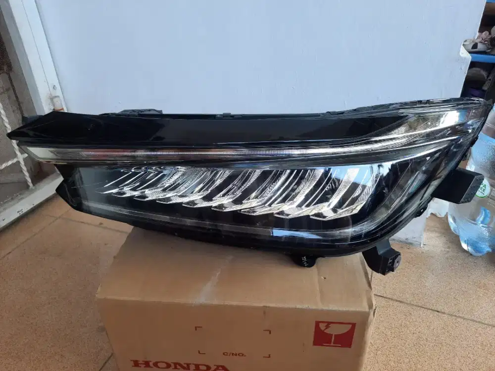 Headlamp Depan Kiri City Hactback 2021-2023
