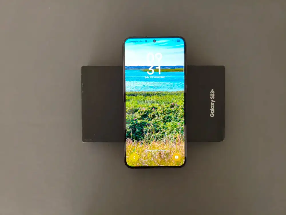 Samsung Galaxy S23+ Plus 8/256 - Fullset Istimewa, Ex Garansi Resmi