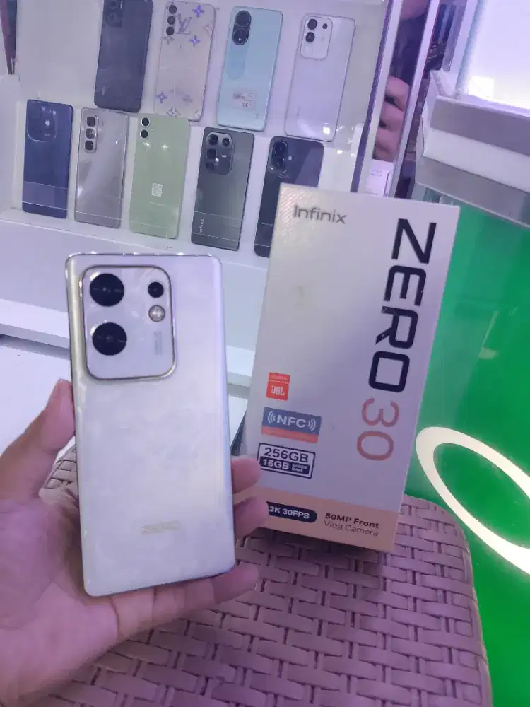 Infinix zero 30
