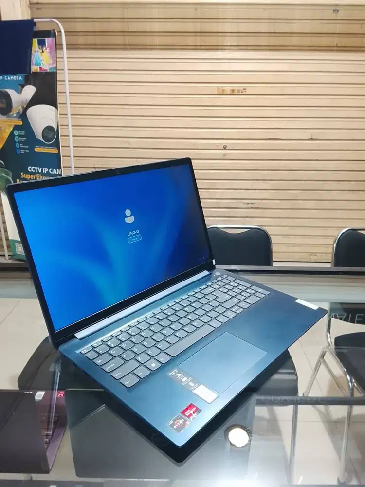 Lenovo Ideapad Slim 1 15AMN7 Ryzen 3 7320U RAM 8GB SSD 256GB M2 NVMe