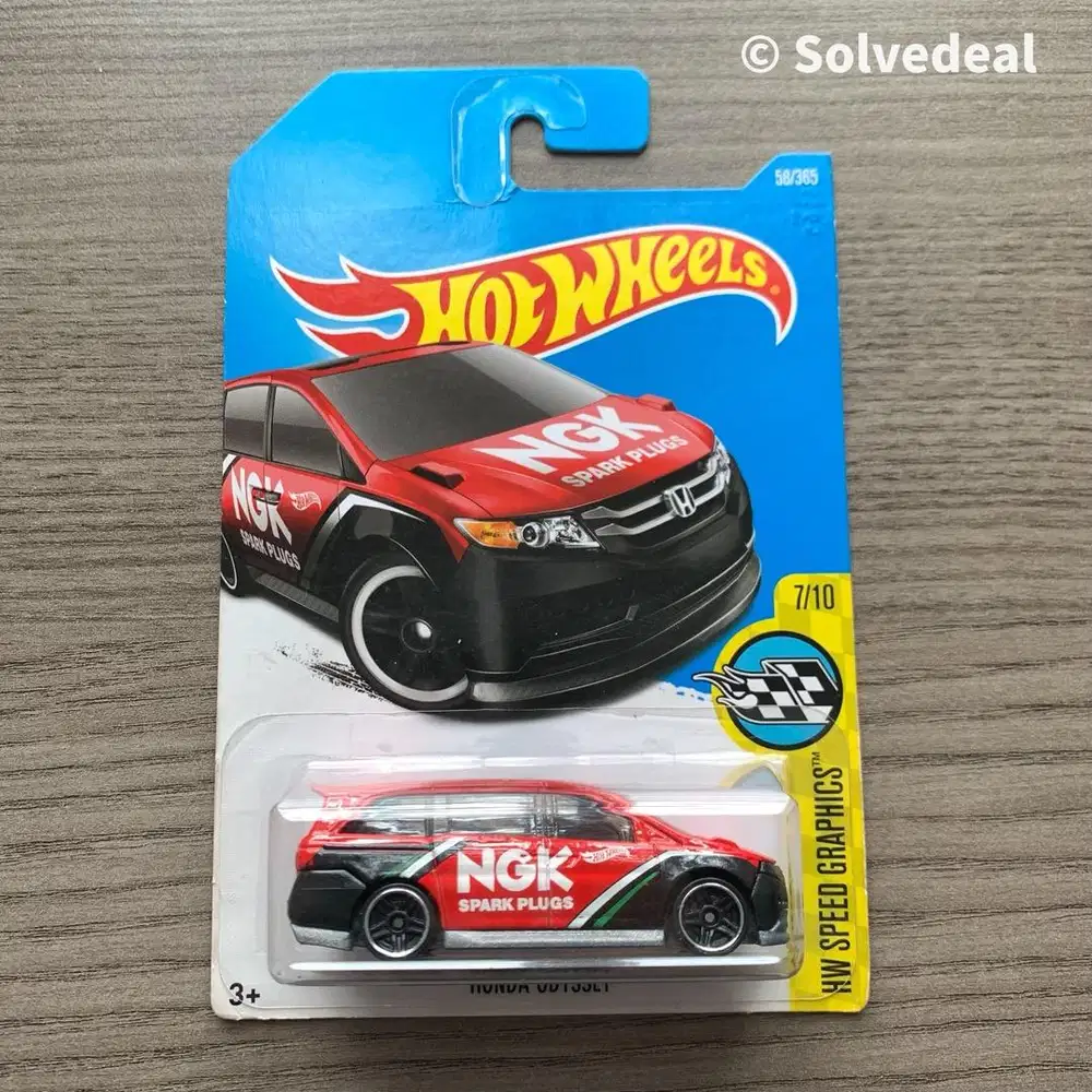 Hot Wheels Honda Odyssey 2017 Merah