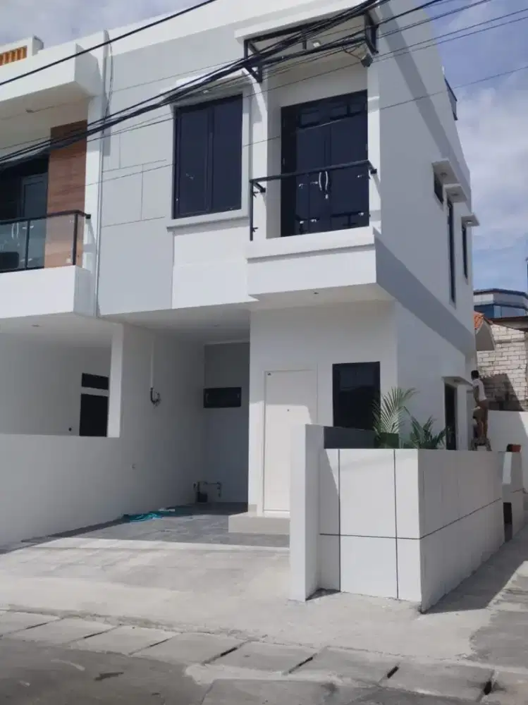 Rumah Baru Elegan di Cempaka Putih Tengah Jakarta Pusat