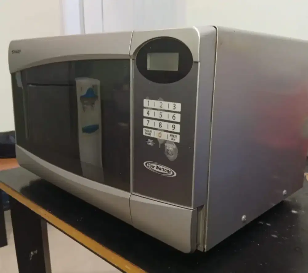 Jual Microwave Sharp, model R230R(S) kondisi bekas, jarang pakai 90%