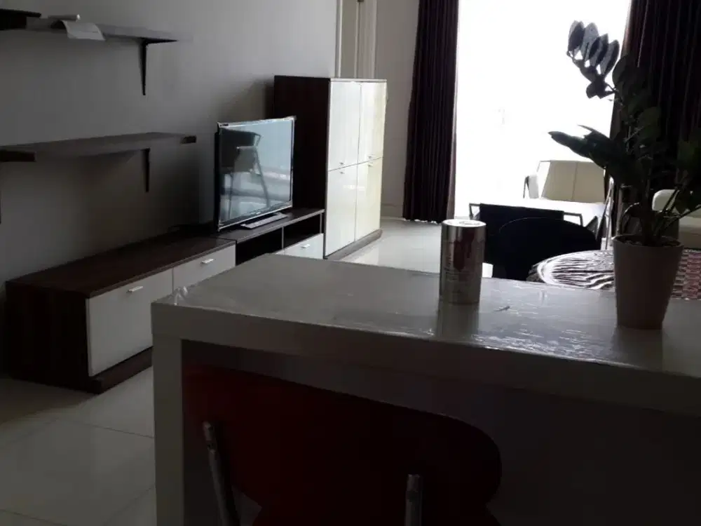 Apartemen Trillium Lantai 18 dekat Tunjungan, Gubeng (DNDGK)