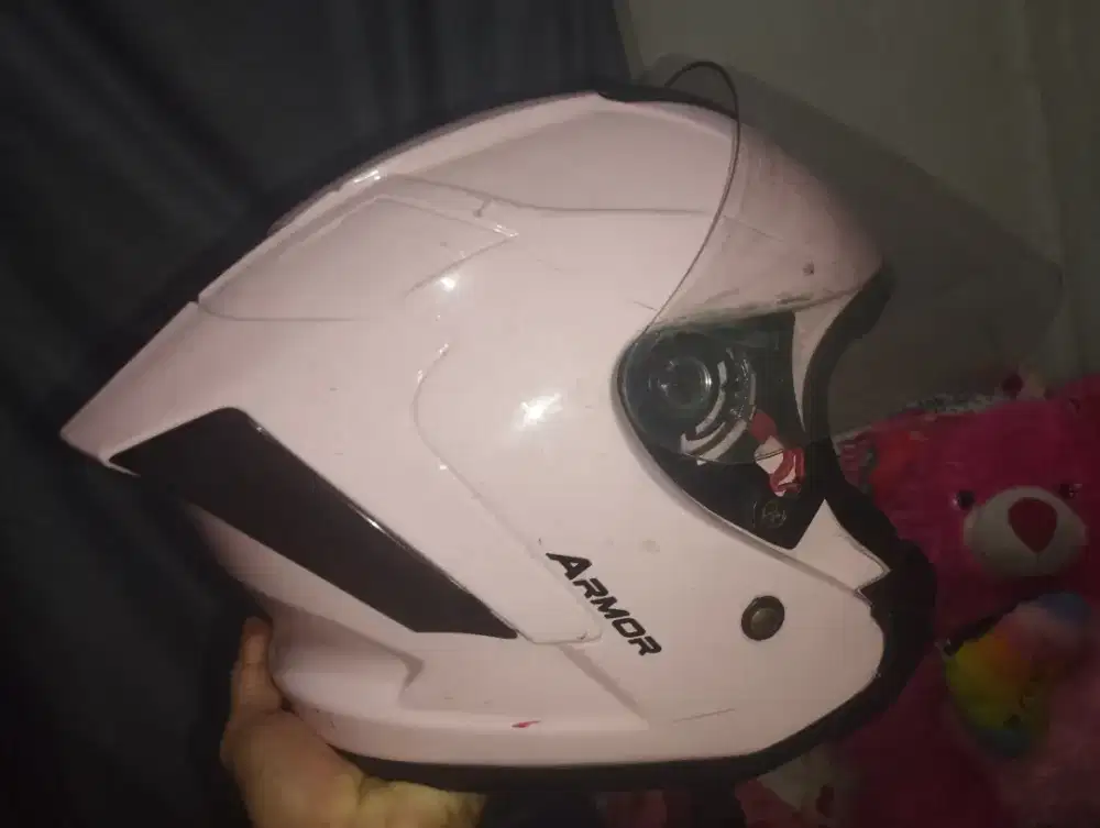 helm armor pink