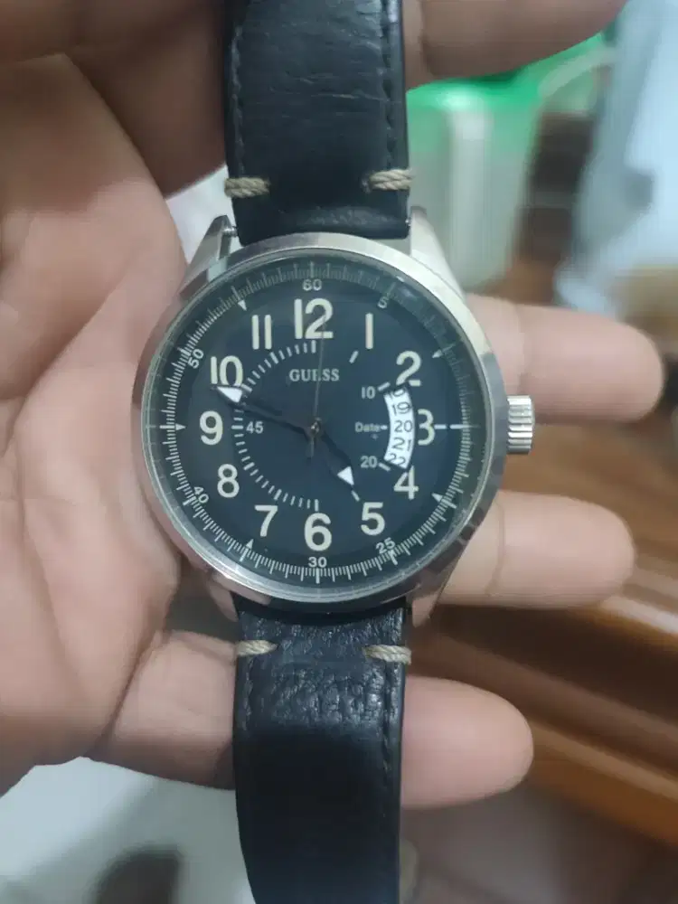 Jual jam tangan Guess Original, box tidak ada. Tipe  W1102G1