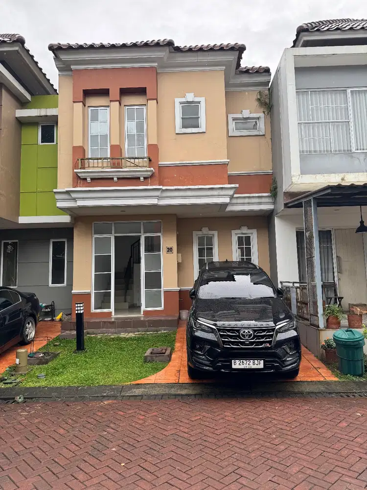 Jual Rugi dan Cepat, Rumah rapi di Gading Serpong, under Rp1 Miliar!