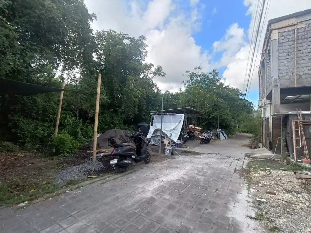 Tanah 2,55 are + 2,40 are  IDR 650 juta per are dekat mall sidewalk jimbaran badung bali