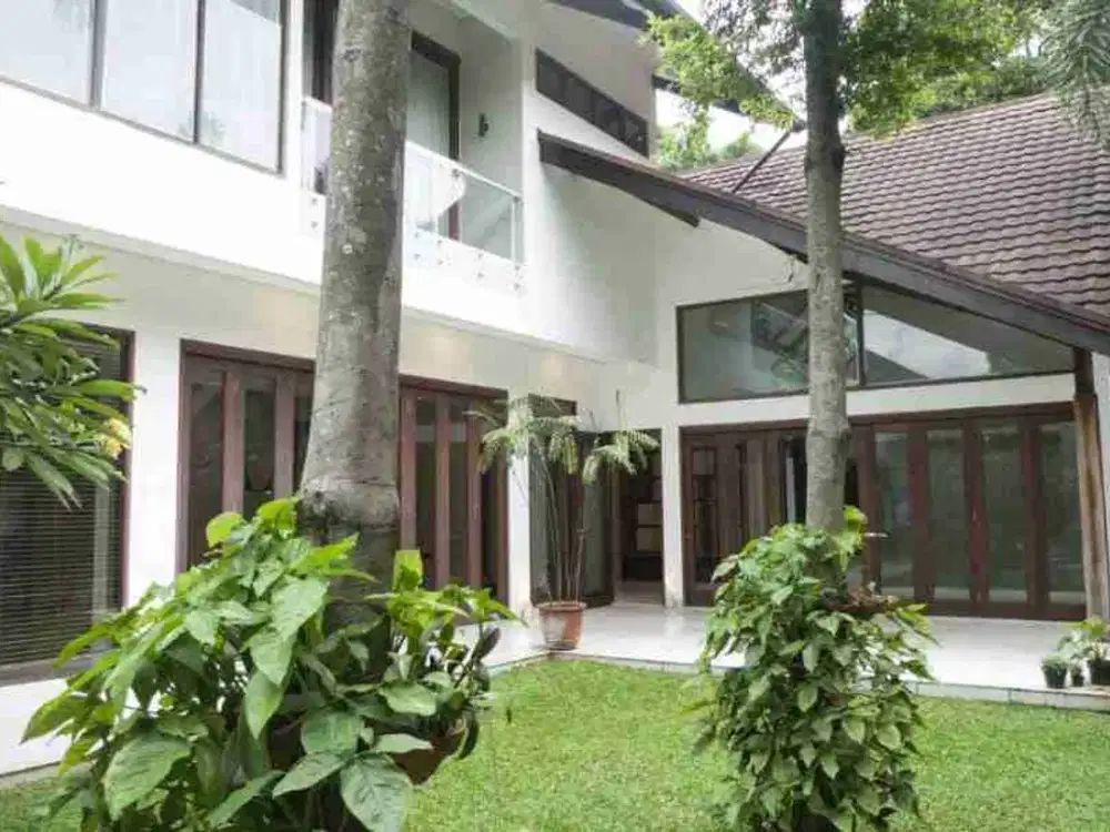 Jual Cepat Rumah Jl Benda Kemang Swimming Pool Bagus Siap Huni