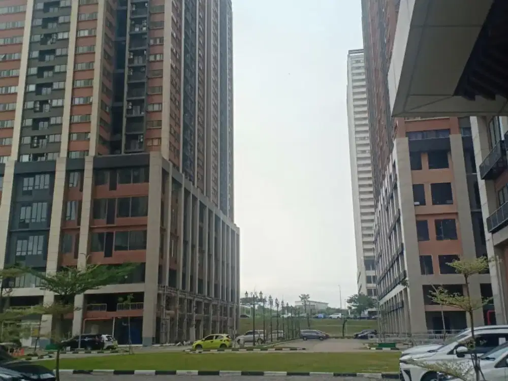 DIJUAL 4BR APARTEMEN MEIKARTA DISTRICT 1 TOWER SILVERLAKE UNIT HOEK