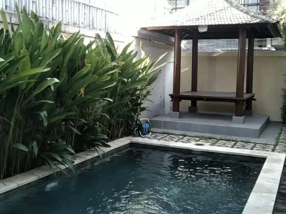 Villa Bagus 2 Lantai Dekat Cafe Disewakan, di Semat, Canggu Area
