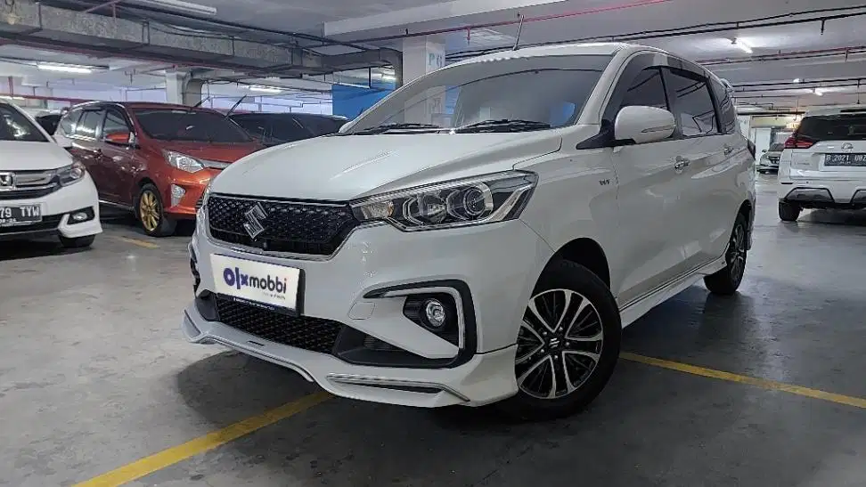 TDP 10JT Suzuki Ertiga 1.5 SS Hybrid-MT Hitam 2022