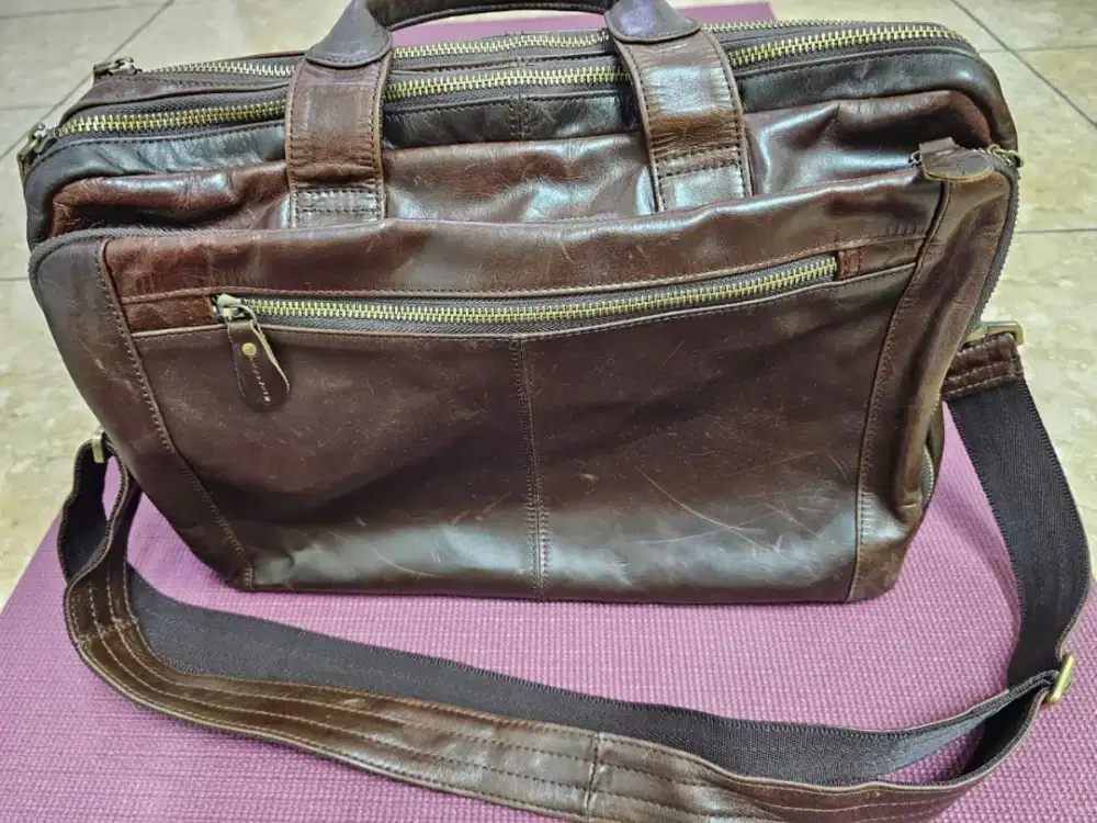 Tas Slempang Kulit Sapi