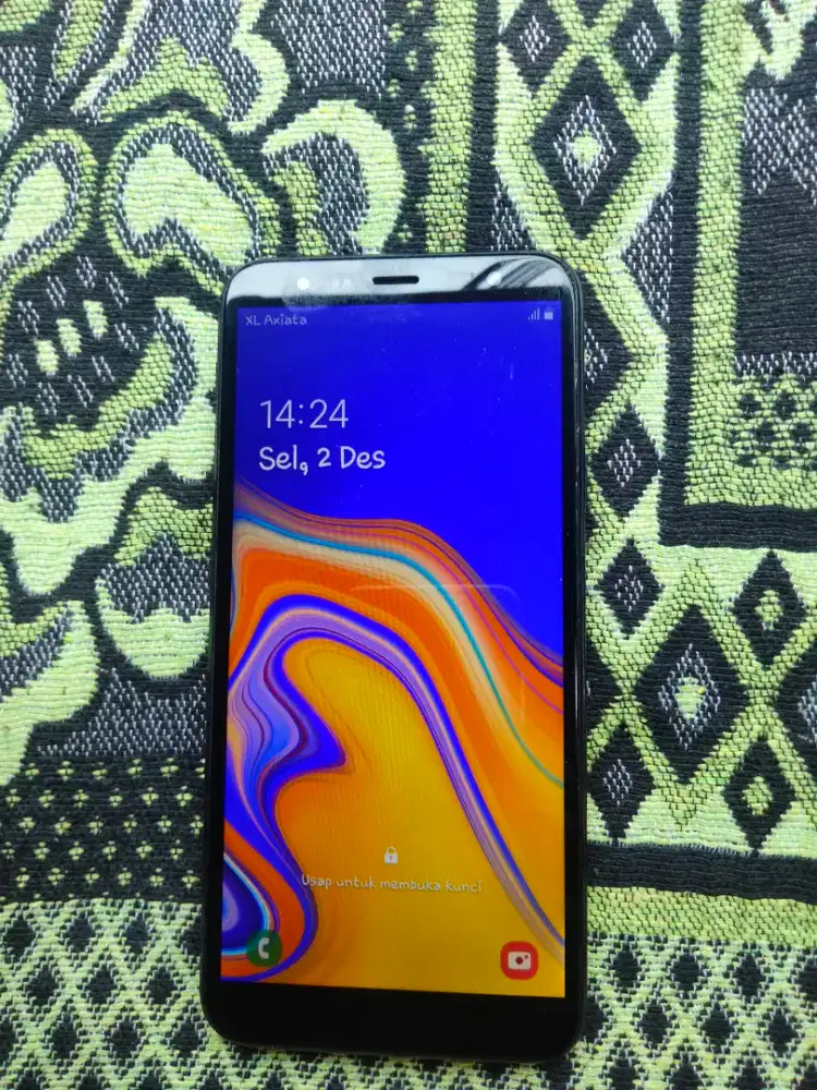 Samsung j4+ ram 2/32 normal semua nya,lecet pemakaian aja minus nya