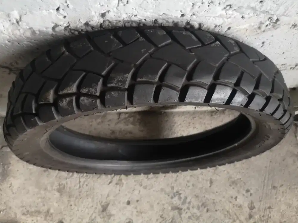 Ban kembang trail ring 18