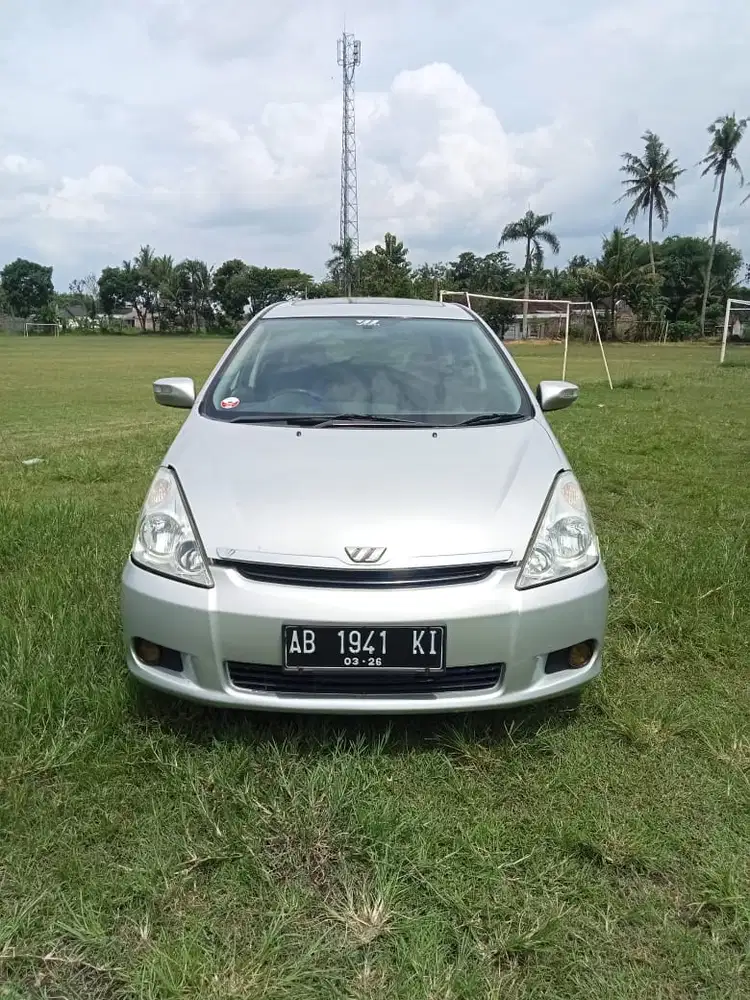 Toyota Wish 2003 Bensin