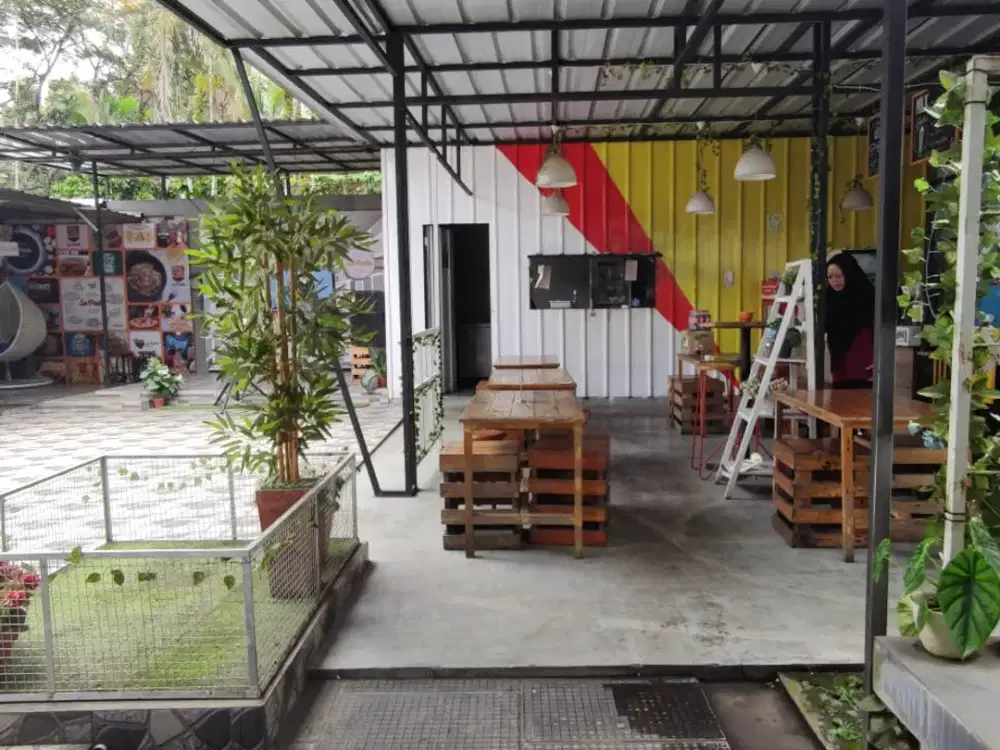 Ruang usaha dijual Cocok untuk usaha Caffe di Cihanjuang