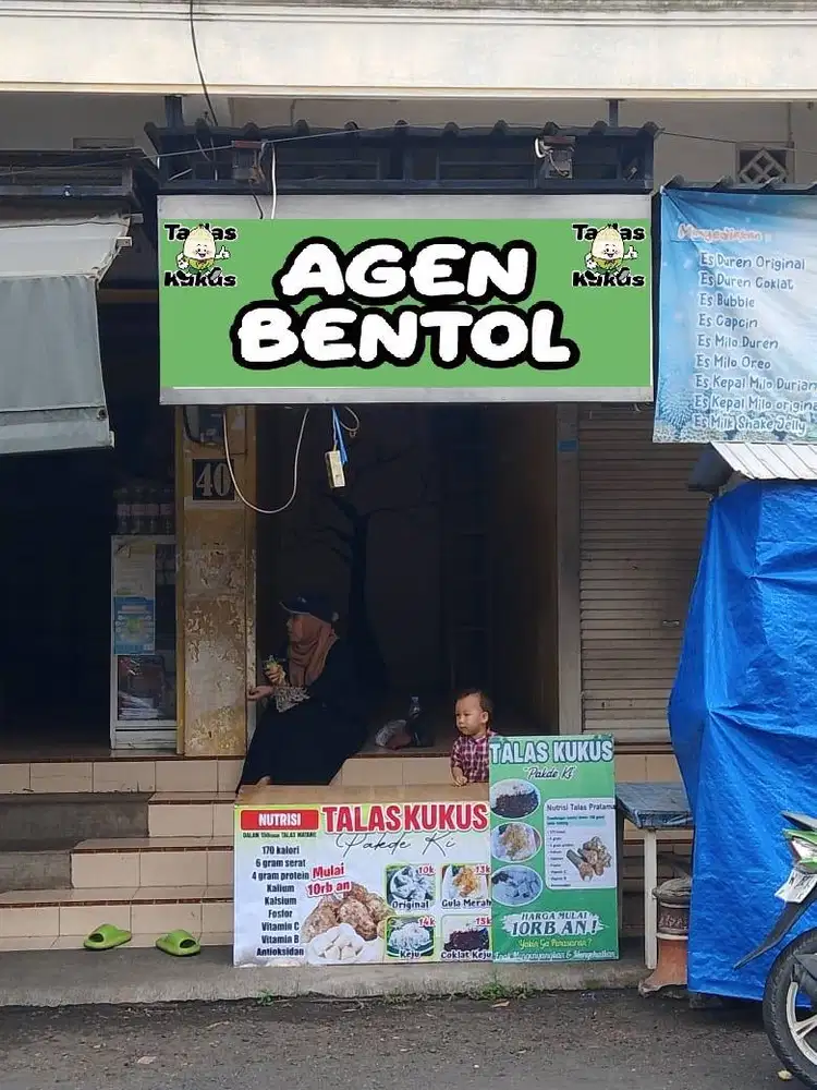 Jualan kukusan di kios