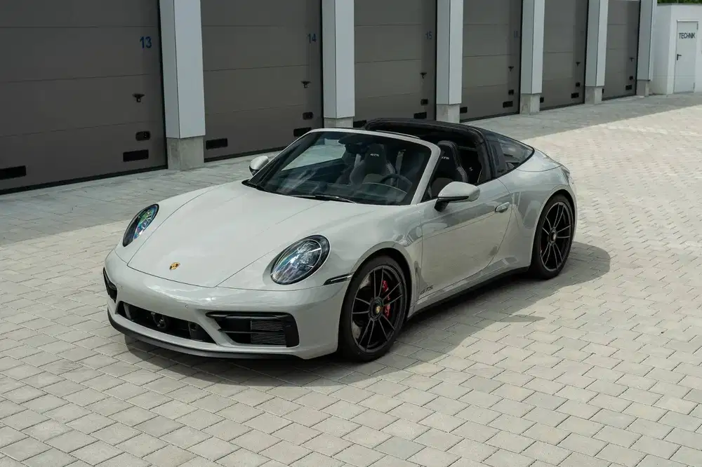 Porsche 911 Targa GTS 2022 Crayon