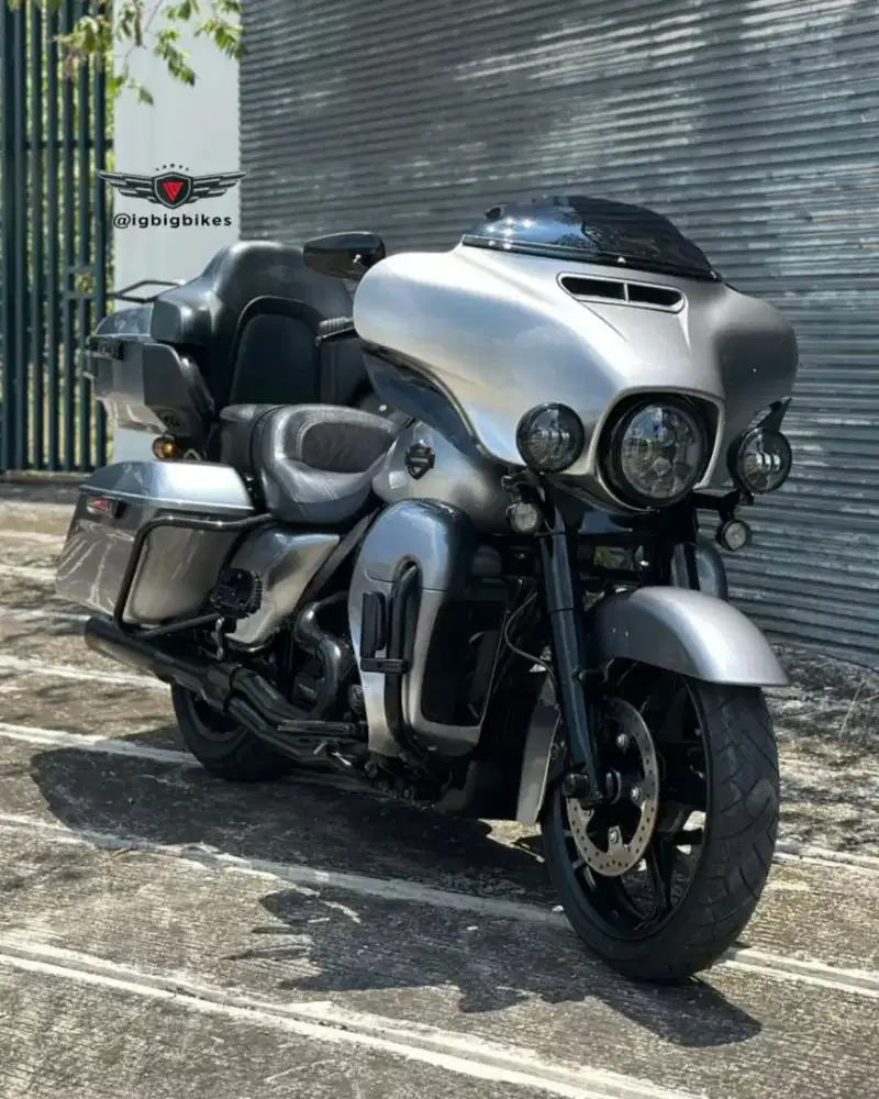 Harley Ultra Classic CVO 2019