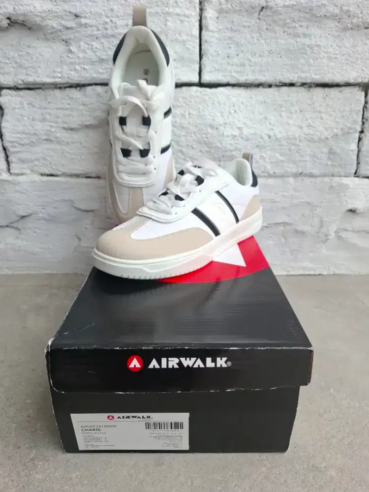Sepatu Airwalk Charis Size 39 fit to 40 Original Baru